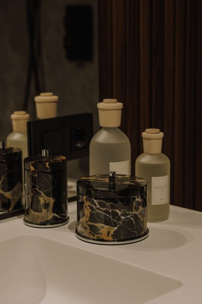 Круглая мраморная шкатулка Positano Marble Bathroom Box от Giobagnara