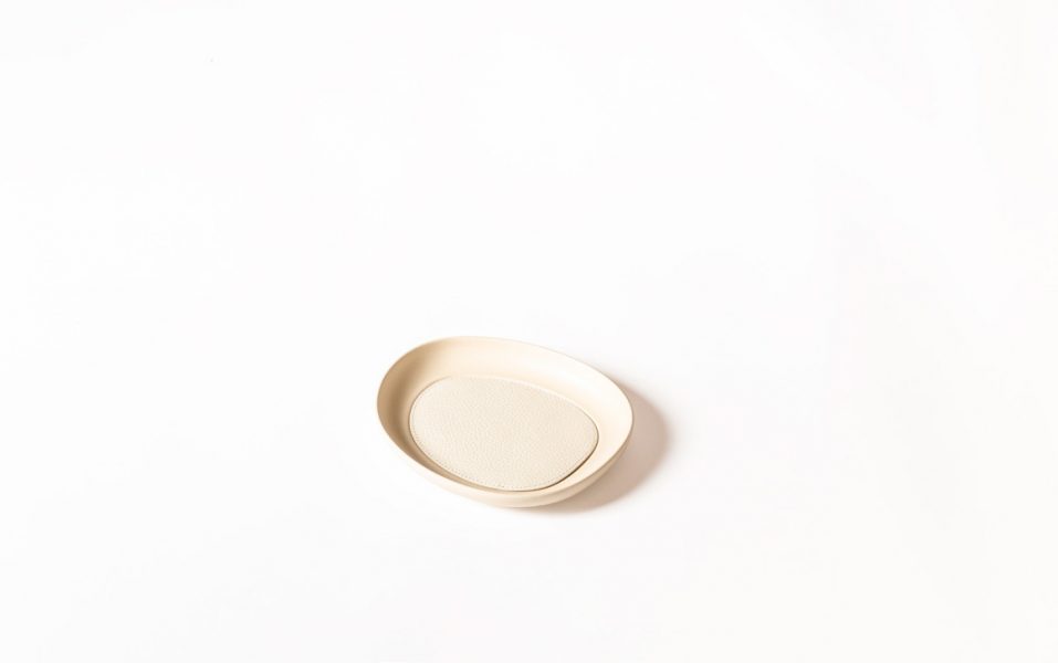 MARIS CAST ALUMINIUM STACKING TRAY ROUND