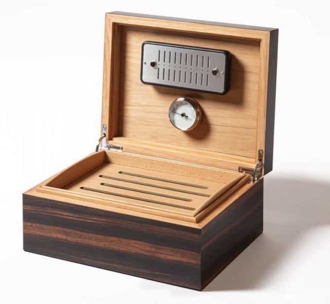 ECUSSON HUMIDOR