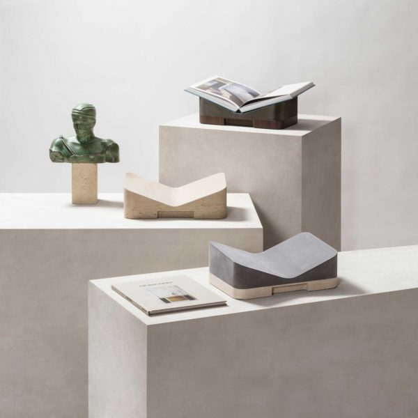 Lloyd Bookstand